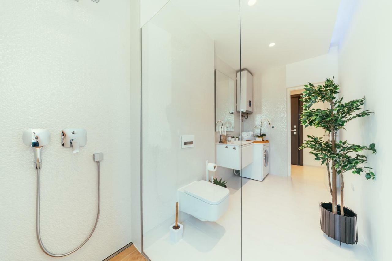 Unique Luxury Designers Apartment Right Next To The Beach Sukošan Exterior foto